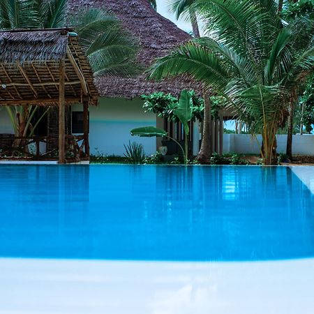 Manolo Beach Resort อูโร ภายนอก รูปภาพ