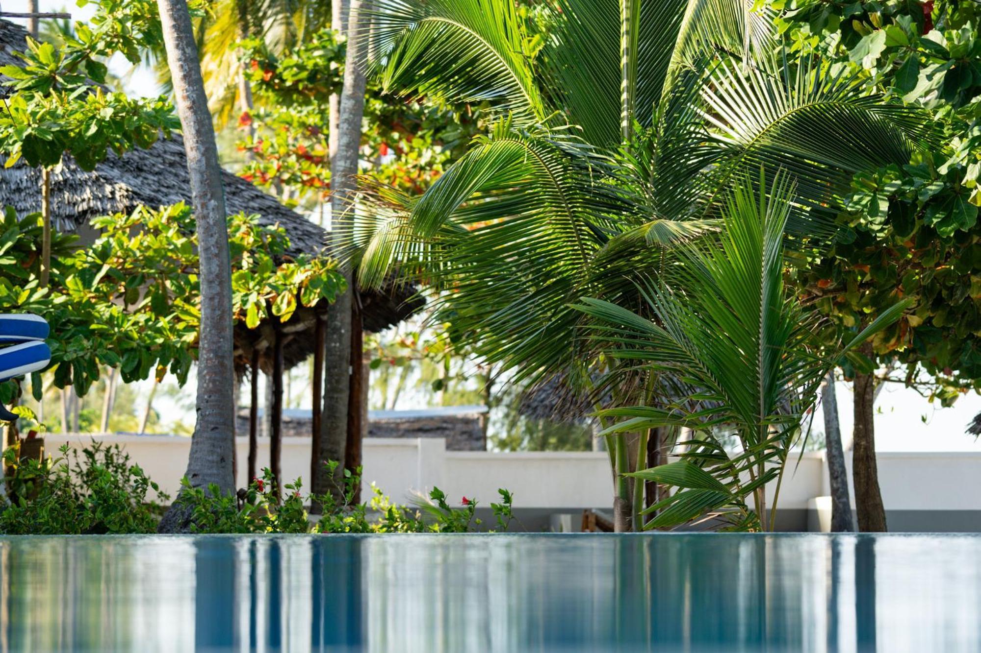Manolo Beach Resort อูโร ภายนอก รูปภาพ