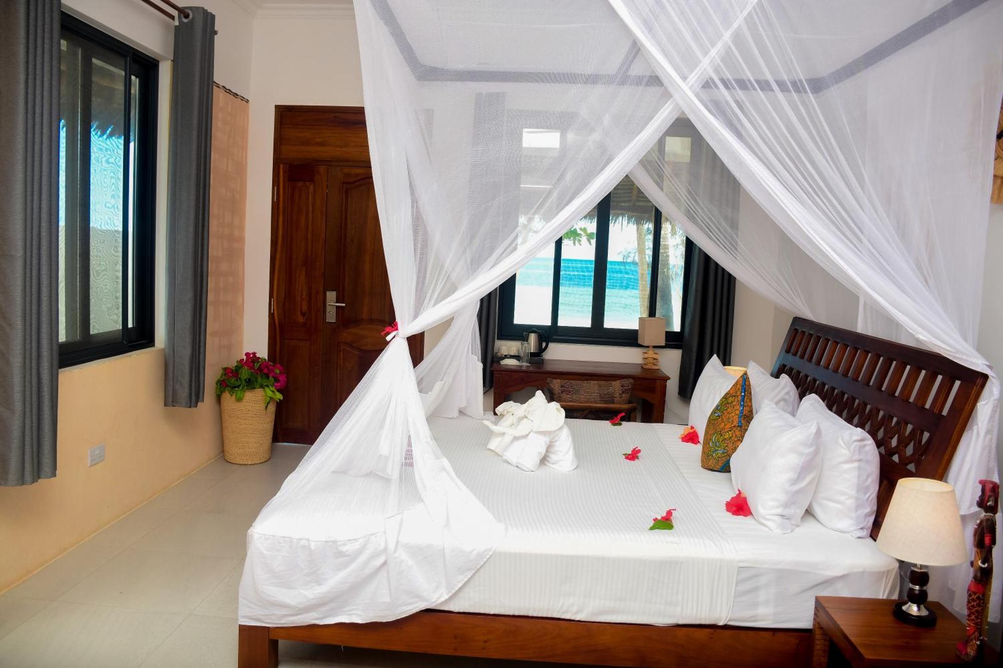 Manolo Beach Resort อูโร ภายนอก รูปภาพ
