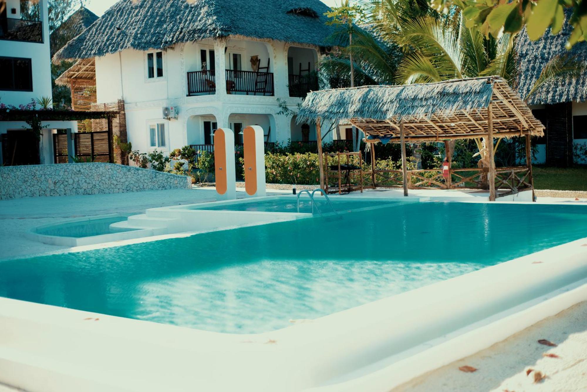 Manolo Beach Resort อูโร ภายนอก รูปภาพ