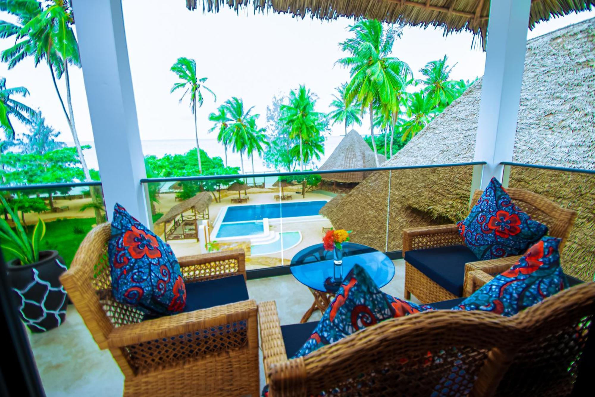 Manolo Beach Resort อูโร ภายนอก รูปภาพ