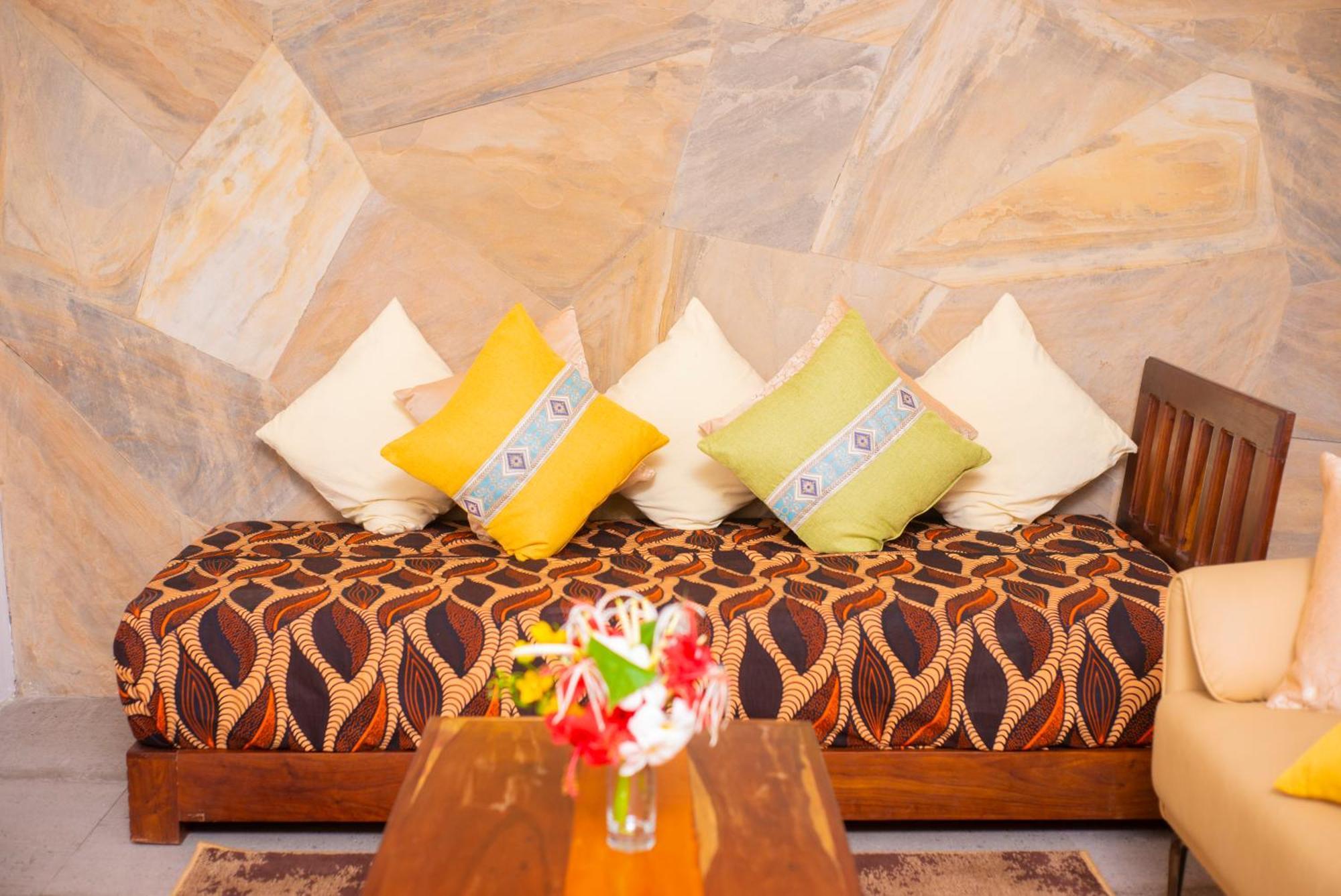 Manolo Beach Resort อูโร ภายนอก รูปภาพ